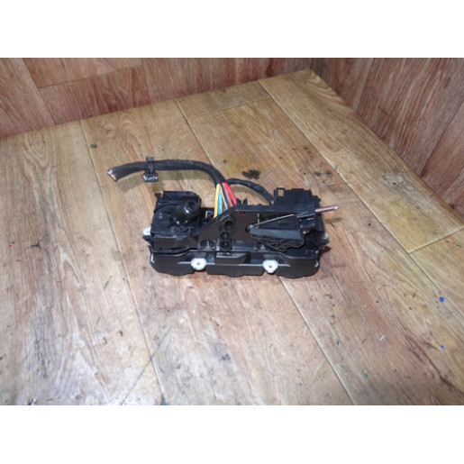 Блок управления печкой Фольксваген Кадди 2.0sdi CF74731008